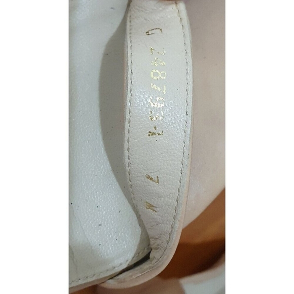 Nearly Nude Stuart Weitzman heels Size 7M - Picture 8 of 11